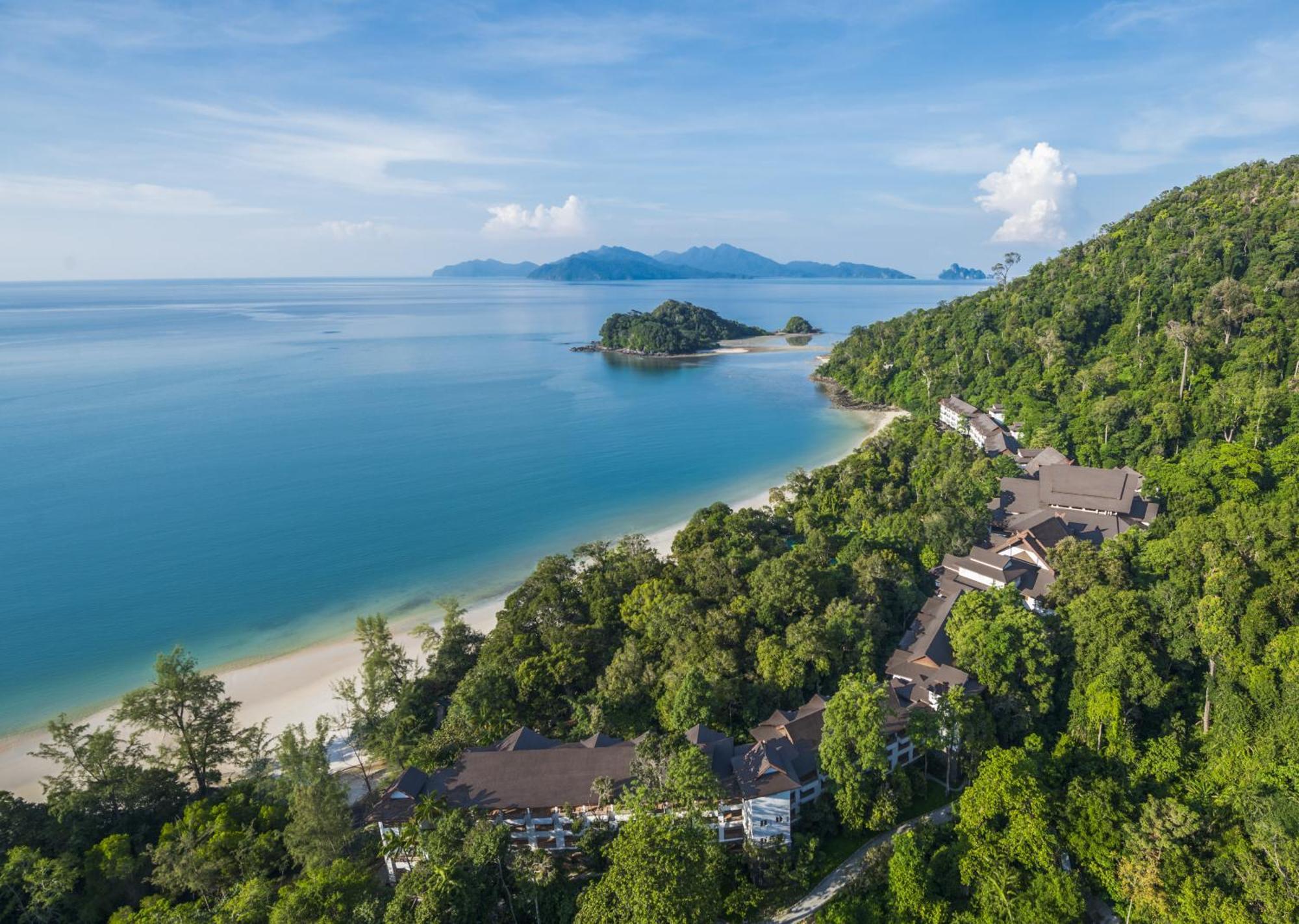 The Andaman, A Luxury Collection Resort, Langkawi Exterior foto Aerial view of Pangkor Laut Resort